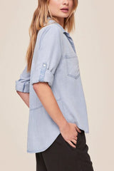 Bella Dahl Split Back Button Down in Light Sunspray Wash - Viva Diva Boutique