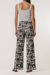 Kut from the Kloth Meg in Chocolate - Viva Diva Boutique