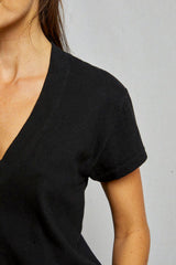 Perfect White Tee Alanis V Neck in True Black - Viva Diva Boutique