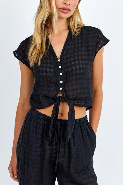 Bella Dahl Short Sleeve Tie Front Top in Black