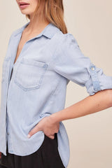 Bella Dahl Split Back Button Down in Light Sunspray Wash - Viva Diva Boutique