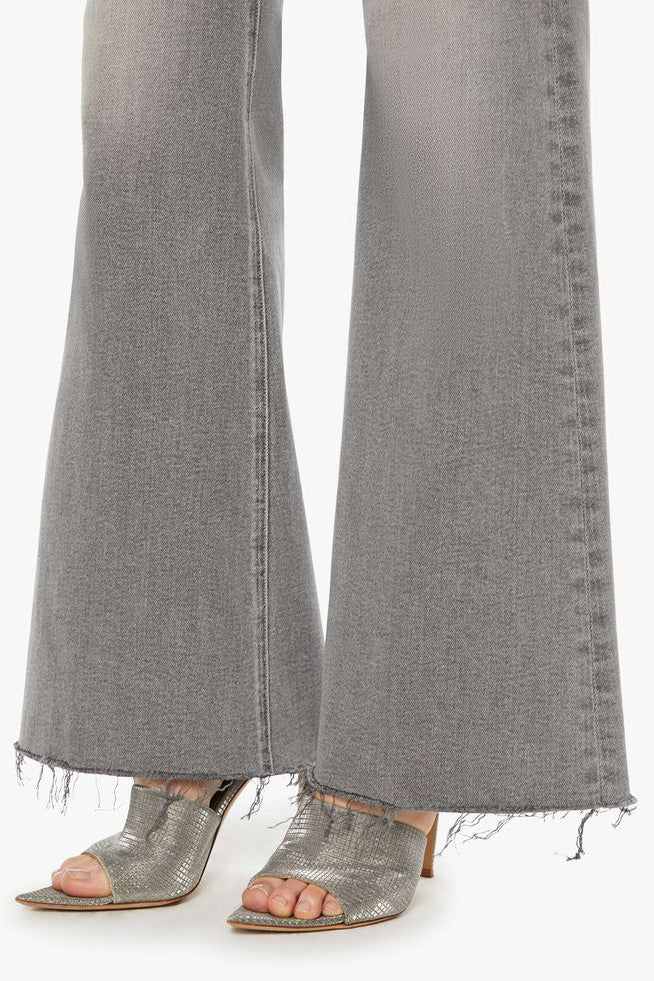 Mother Denim The Doozy Sneak Fray in Catch me Outside
