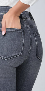 Paige Denim High Rise Laurel Canyon in Malibu Mist