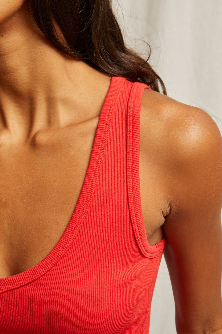 Perfect White Tee Maria V-Neck Blondie in Poppy Red - Viva Diva Boutique